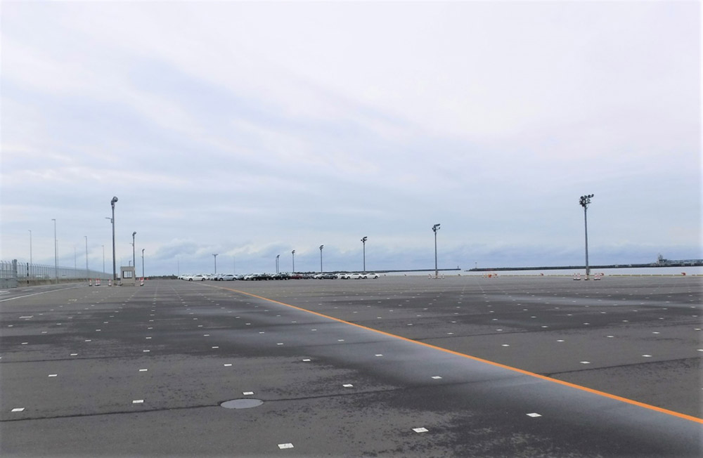 第3埠頭野積場